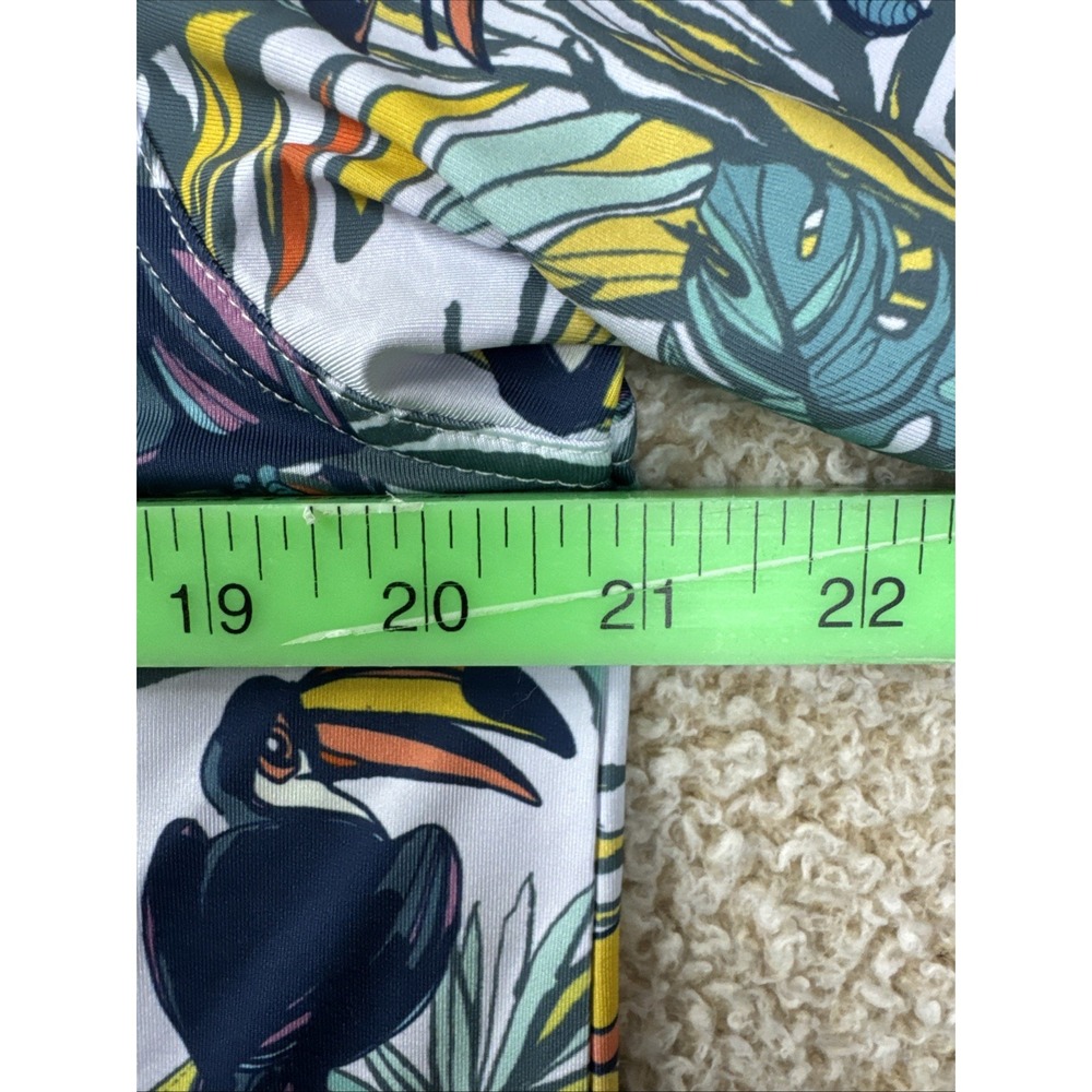 NWT Waggle Golf Polo Shirt Men's M Toucan Tropical Performance AOP NEW - Picture 9 of 11